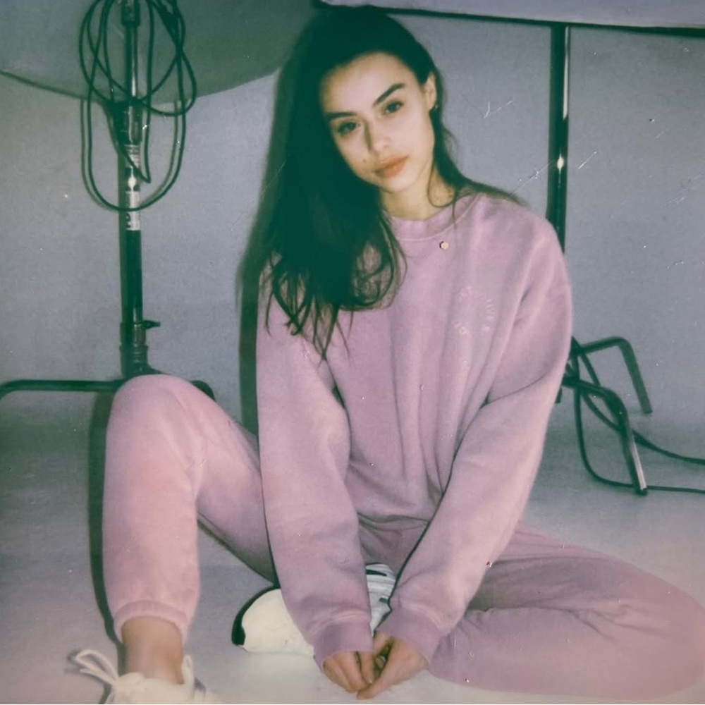 SET ACTIVE Unisex Crewneck in Rosy